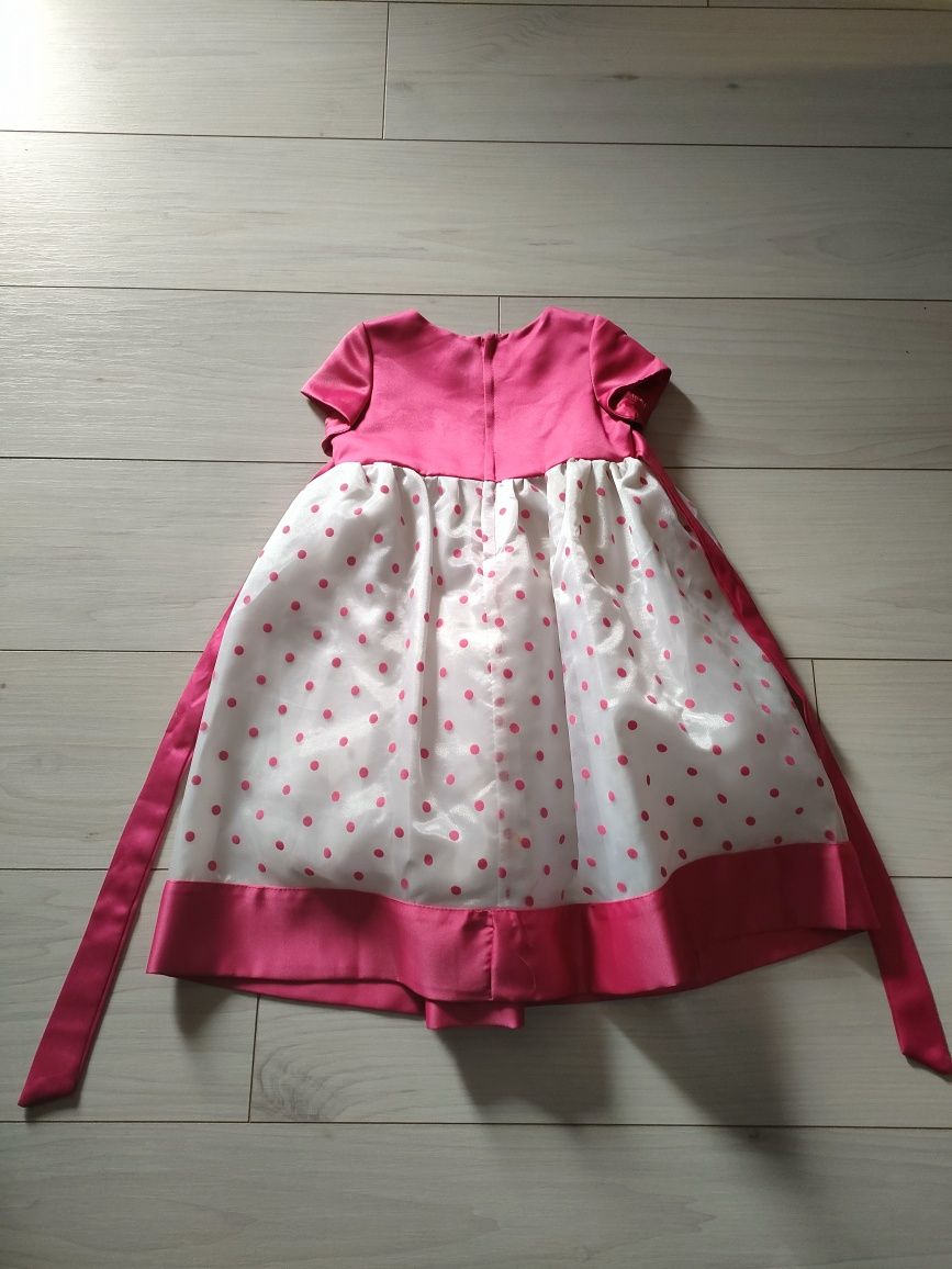 Vand rochie cu crinolina fetiță 2 ani (nouă)