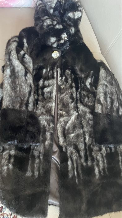 Продам шубу в отличном состоянии 46 48 размер