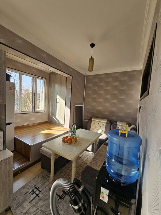 Чиланзар 12кв 4/3/4 квартира сотилади тоза ремонтда мебель техника бн