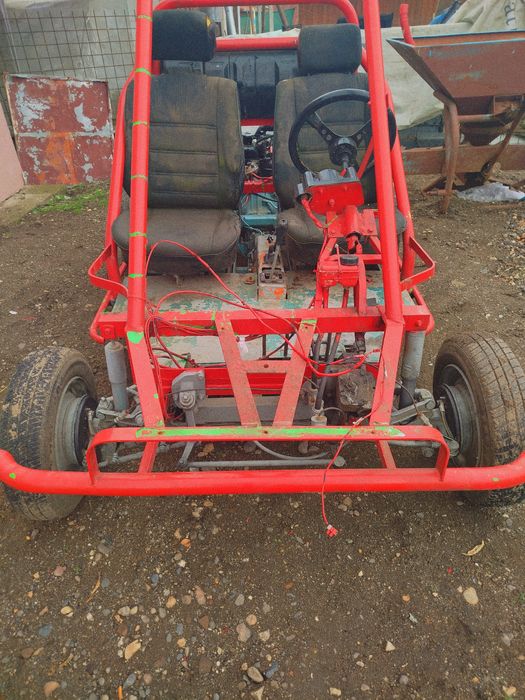 Vând buggy defect sau schimb