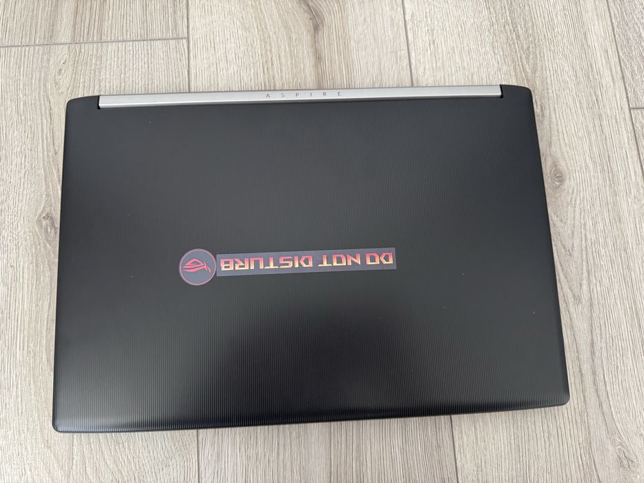 Vand laptop Acer Aspire A515-51G