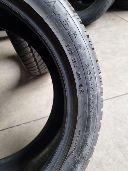 255/45/20 DUNLOP 4бр