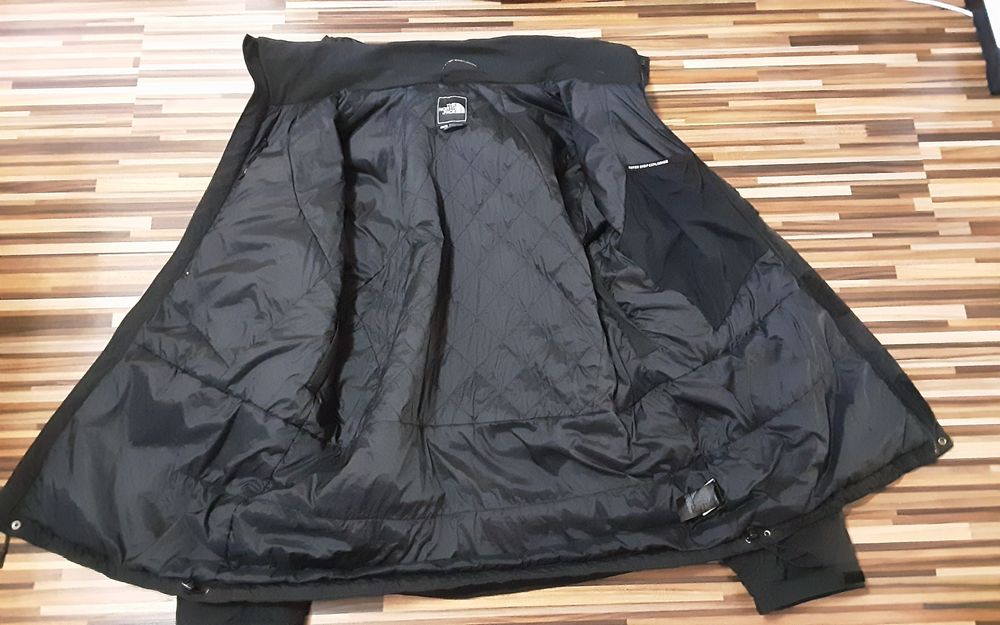 (L) The North face HyVent оригинално зимно яке