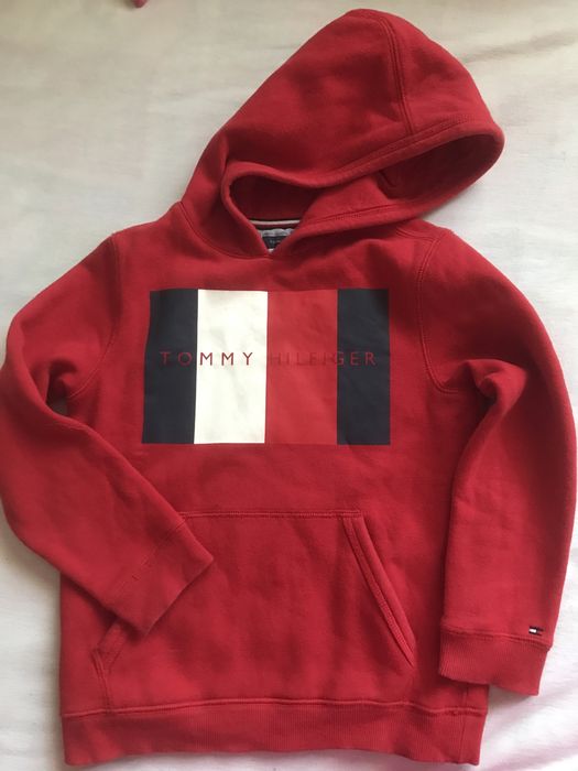 Tommy hilfiger толстовка на 8-10 лет