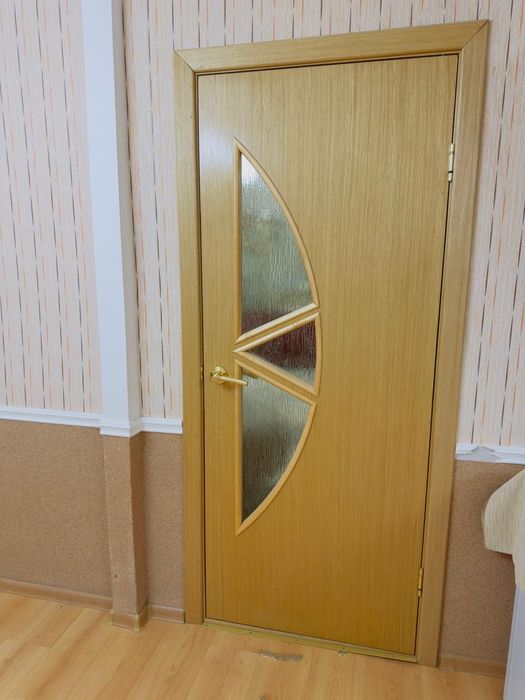 дверь 2штук корич цвета сынбаган