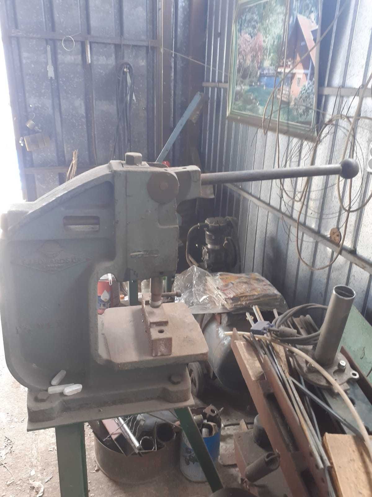 Presa mecanica de banc