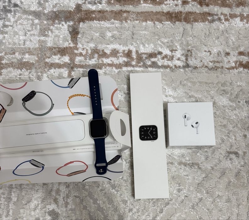 Продам оригинальный Apple watch se 44mm.