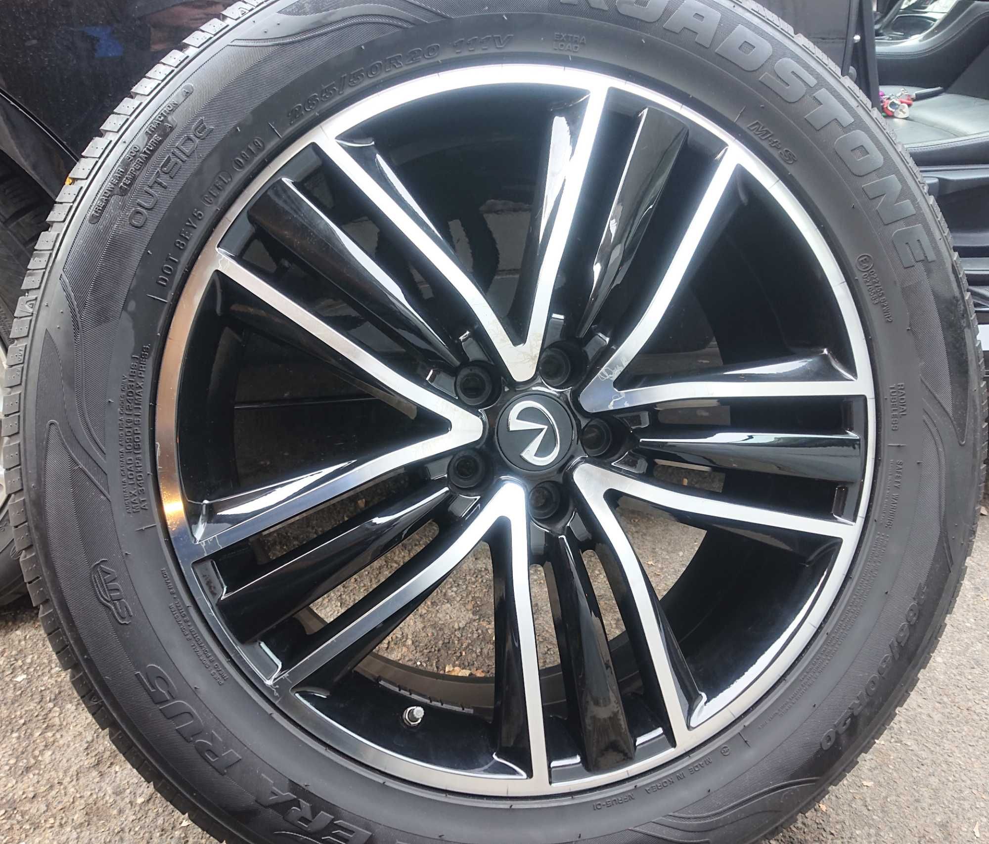 Jante 20" Infiniti QX70 FX Nissan Anvelope M+S Roadstone 265 50 20