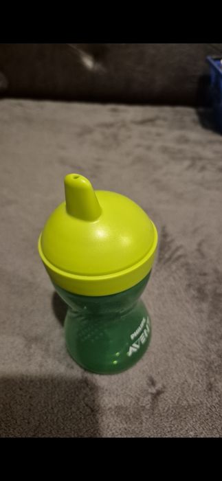 Vand biberoane cana cu cioc  si pompa muls manuala