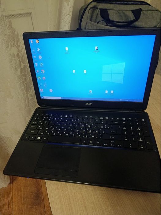 Продам ноутбук в отличном состоянии без сколов и царапин .