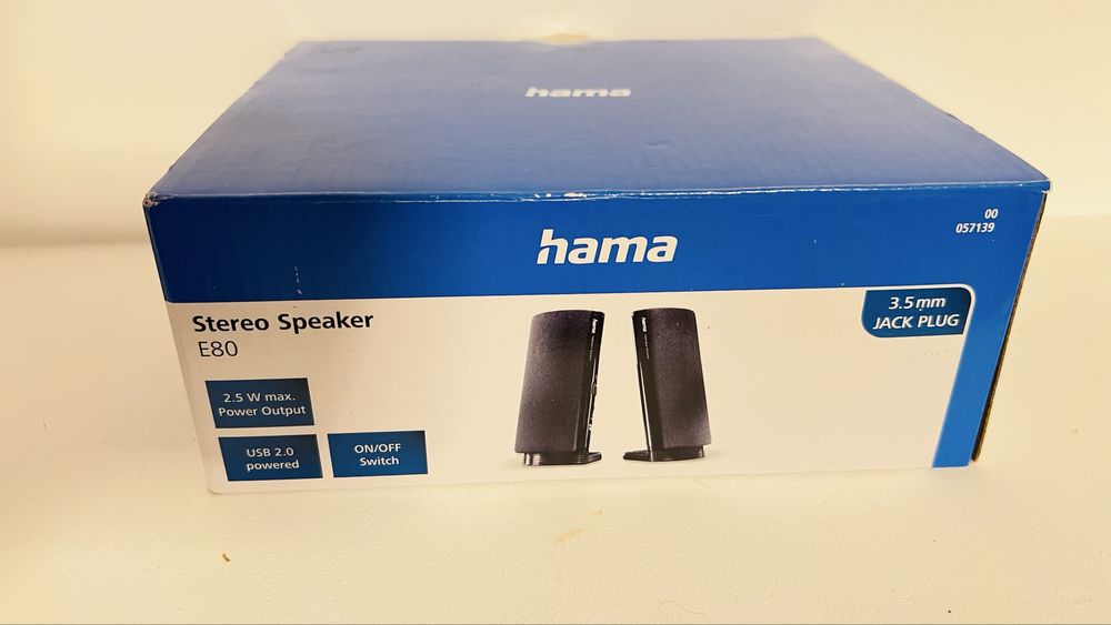 Vand un set de boxe noi Hama pentru calculator