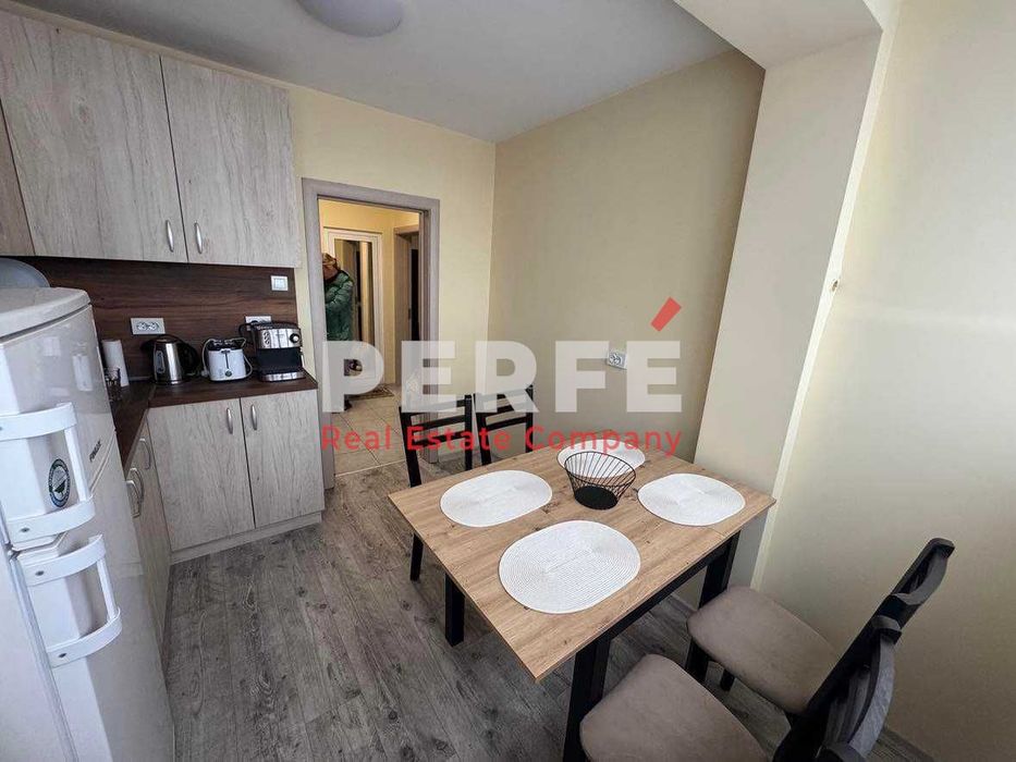 Дава се под наем Двустаен апартамент в Бургас, Лазур - 60 кв.м за 561 € - Снимка #1