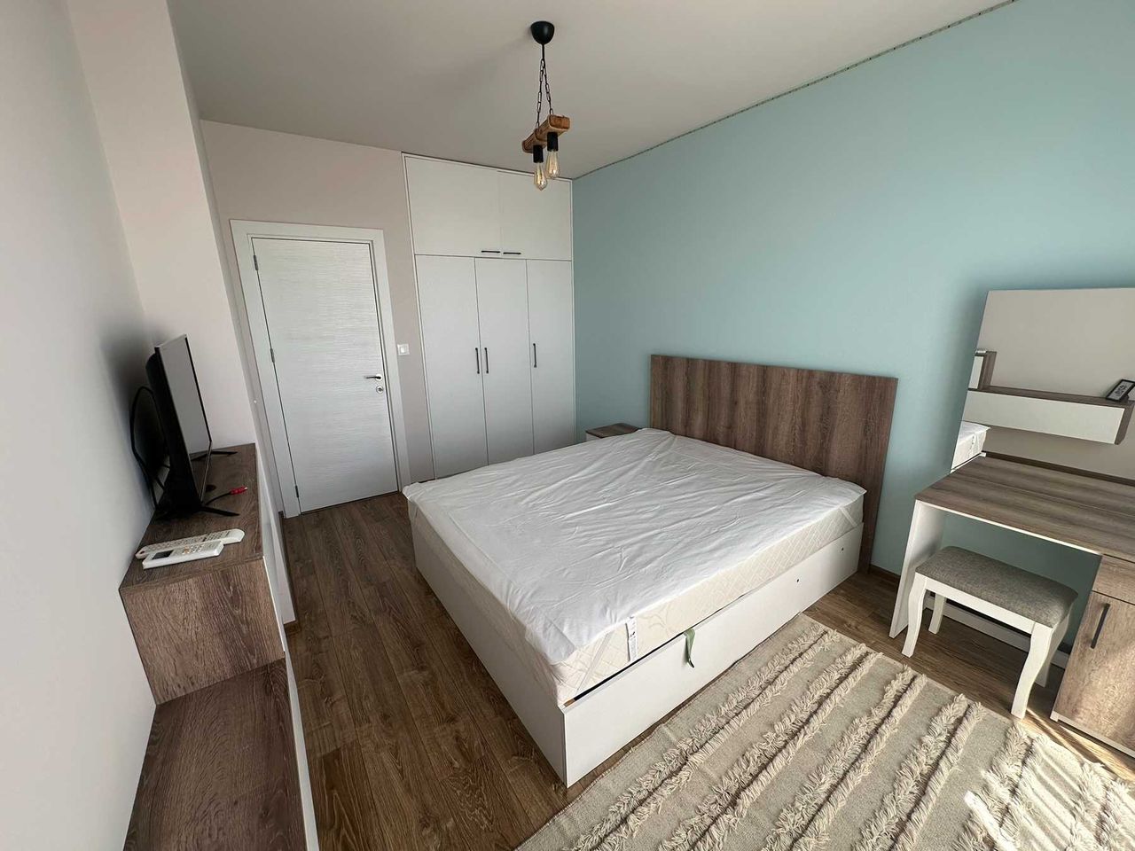 Дава се под наем Двустаен апартамент в Пловдив, Тракия - 70 кв.м за 408 € - Снимка #6