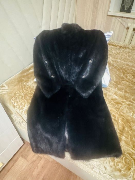 Продам норковую шубу
