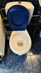 WC cu bazin din porțelan – stare bună