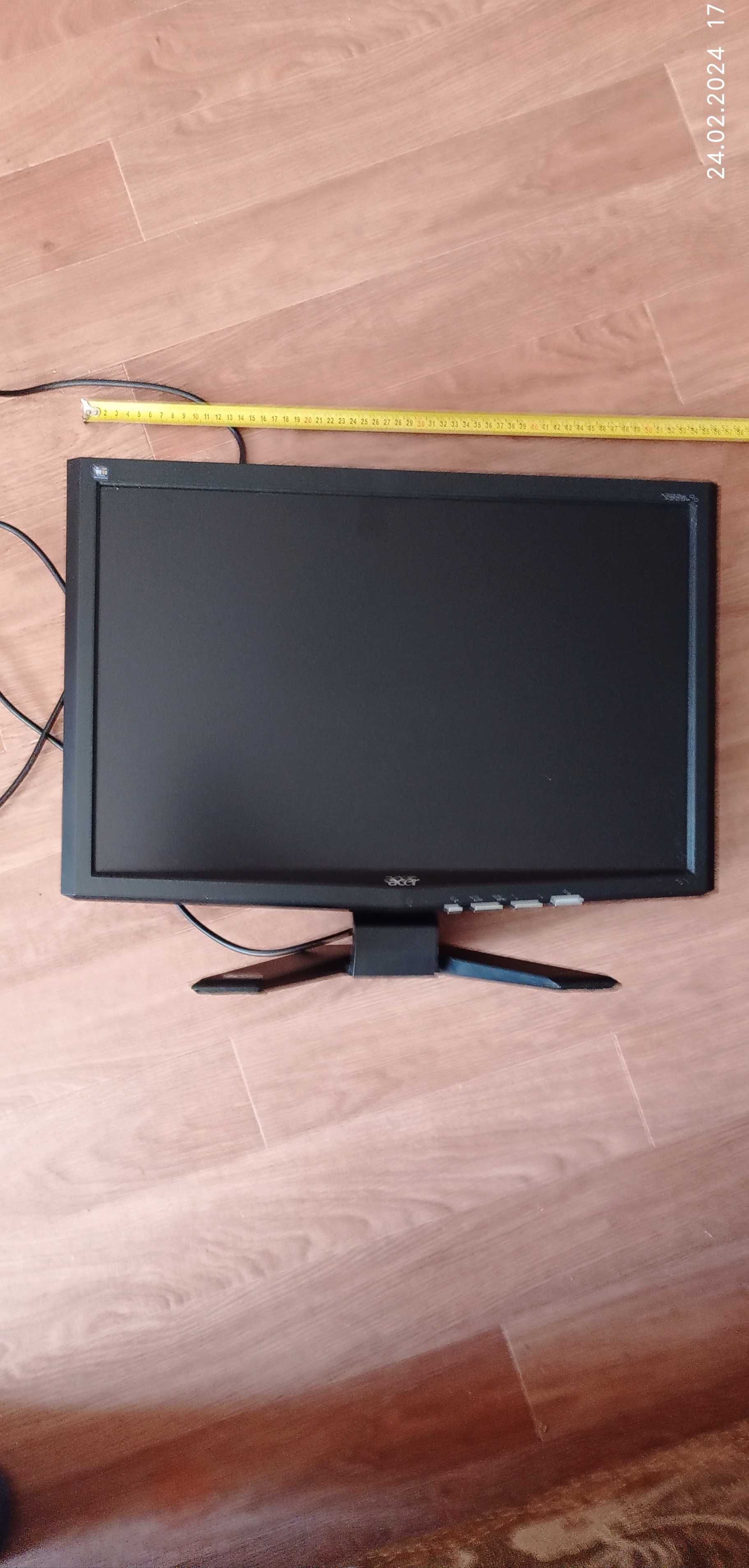 LCD монитор ACER X223W