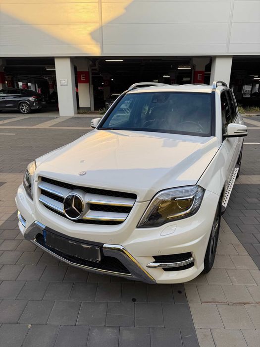 Mercedes-Benz GLK 220 CDI Pachet AMG Distronic+ Keyless go Webasto