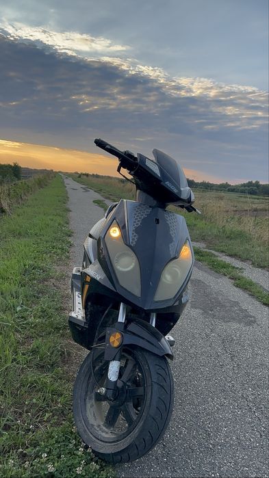 Vand scuter 49cc