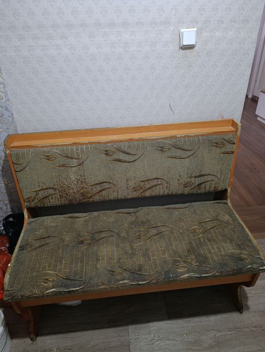 Стулья со шкафом