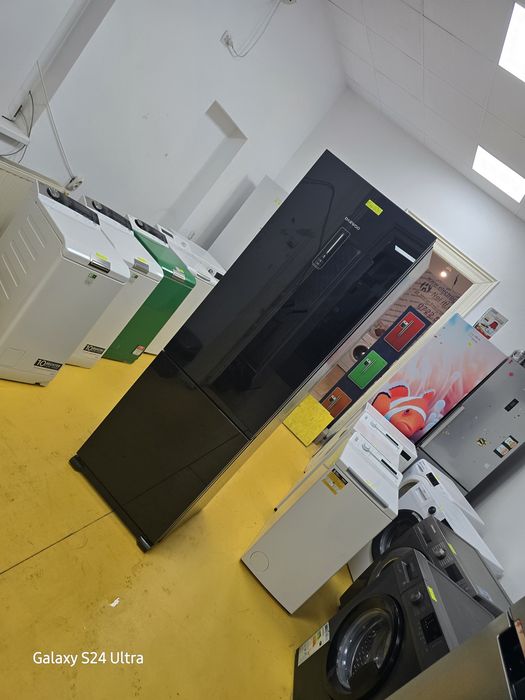 Frigider Daewoo Black Glass – Design Exclusivist, Tehnologie De Elită!