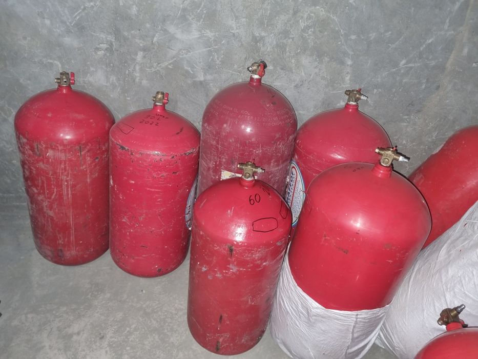 Metan 90 litirli balonlar bor yiliga qarab narxi chiqadi