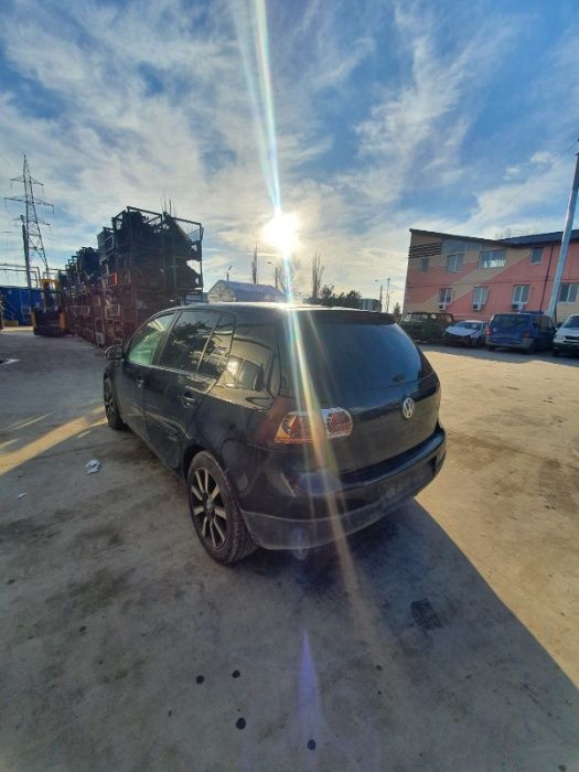 Golf 5/an 2005 / Dezmembrez/Dezmembram