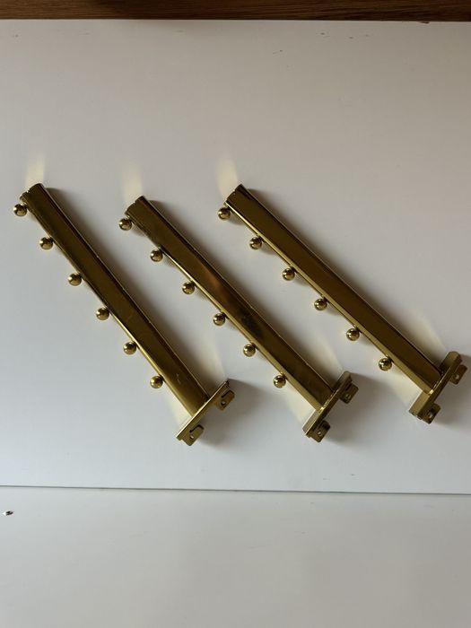 Рельсы для стелажей и вешелок