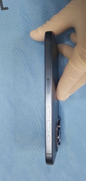 iPhone 15 Pro Black Titanium 256GB – Nou, Full Box – 4.200 lei