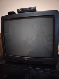 Телевизор AKAI с дистанционно и декодер