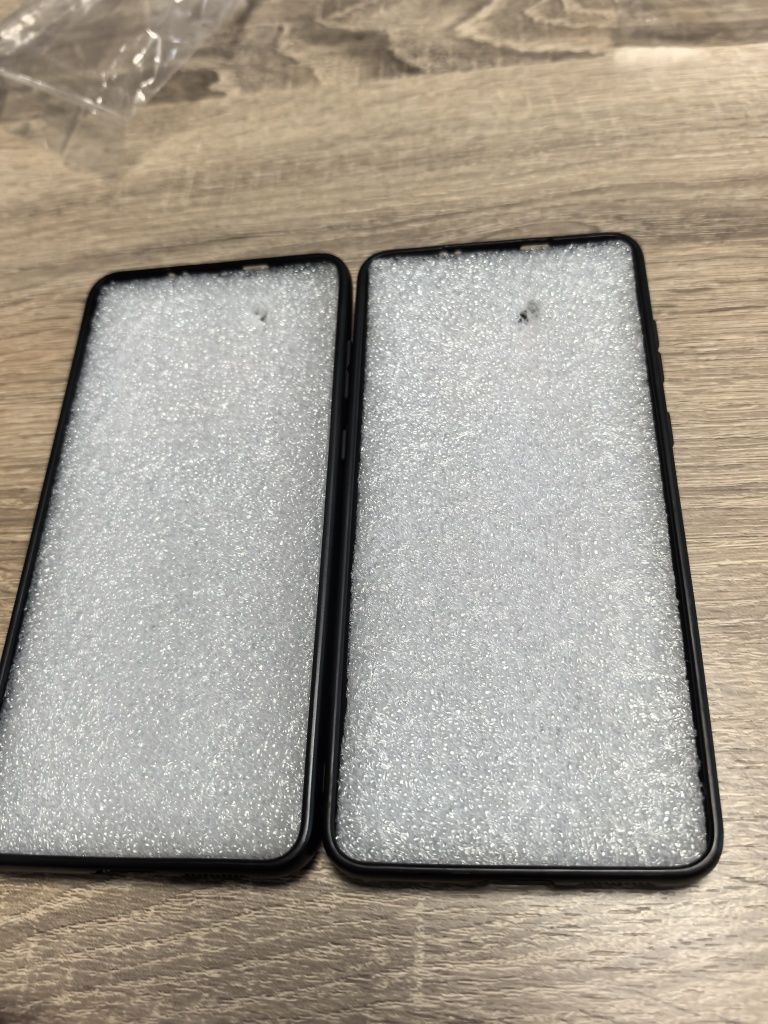 Продавам два броя калъф за Huawei mate 50