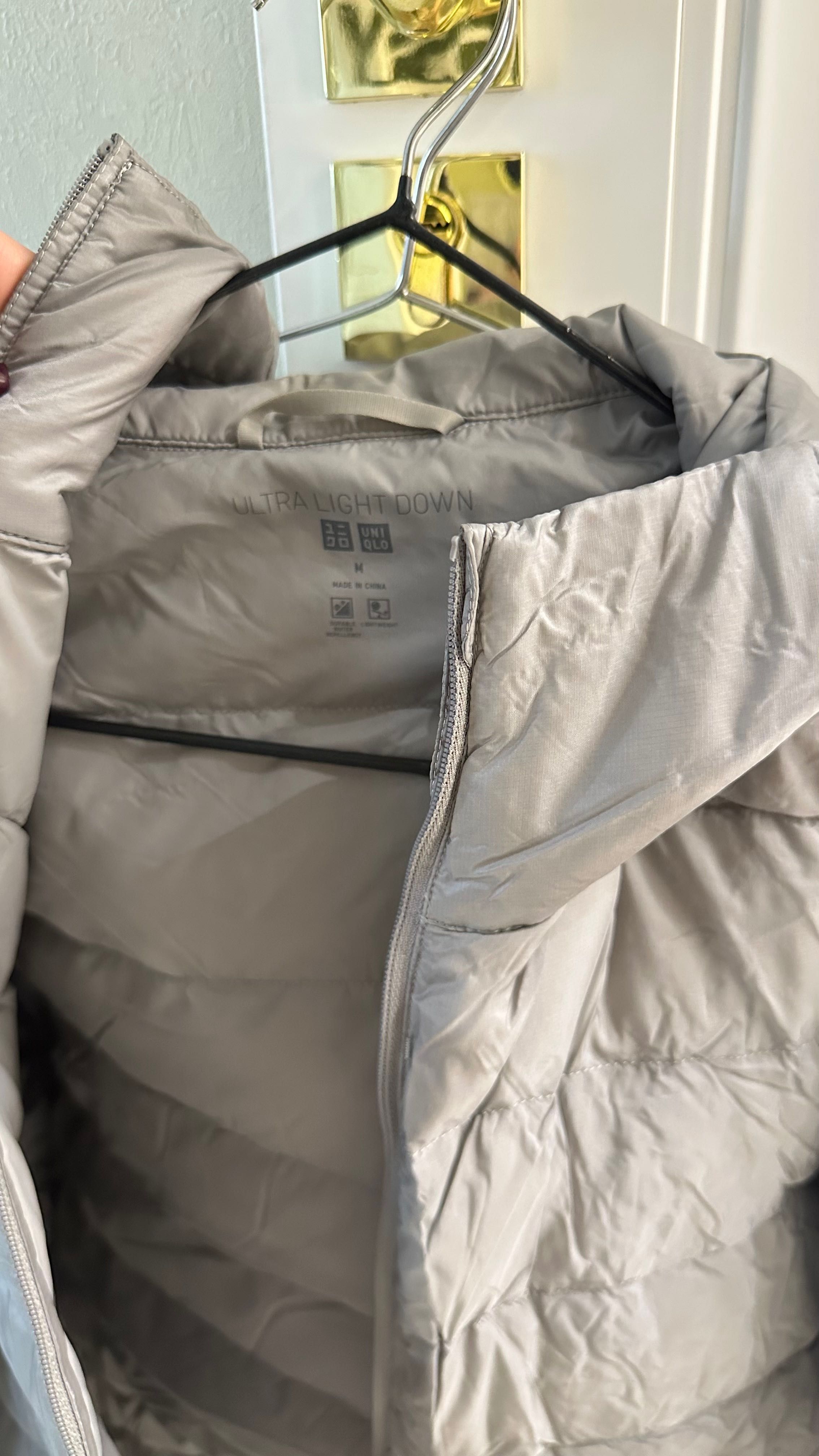 Куртки Uniqlo очень легкие