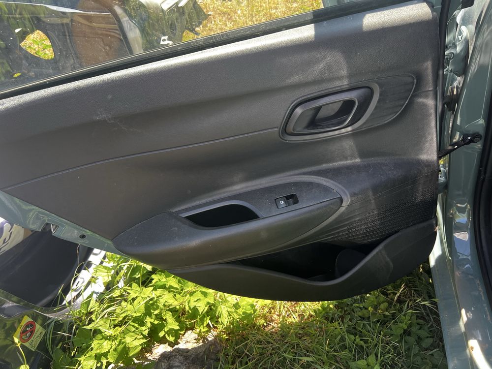 Hyundai i20 на части