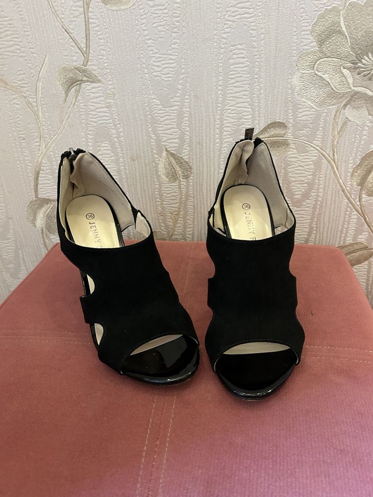 Продается обувь и одежда