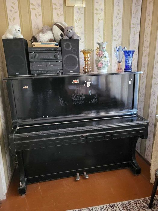 Пианино б/у продаётся