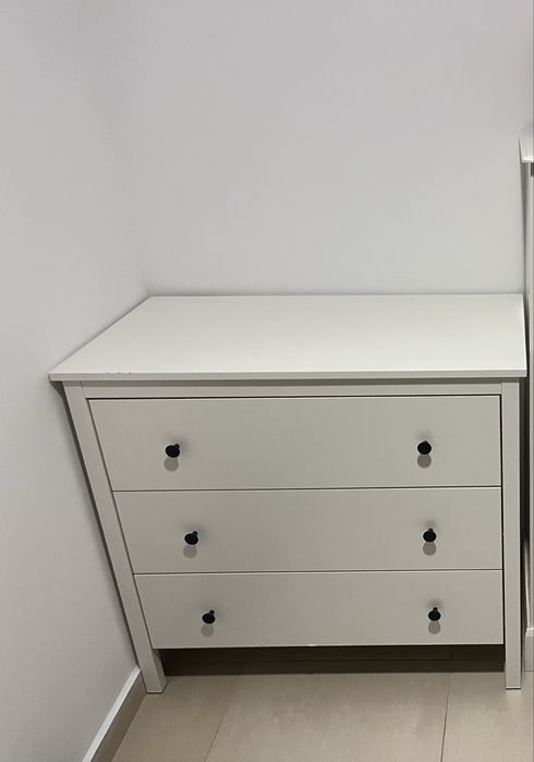 Vand comoda alba Ikea