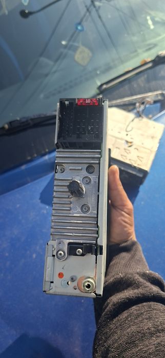 Vand 2 casetofoane auto