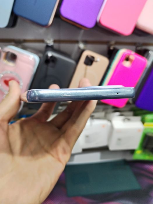 Samsung A53 6/128 ideal