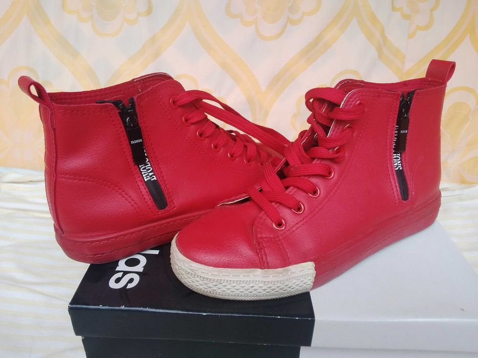 Червени боти,37 номер