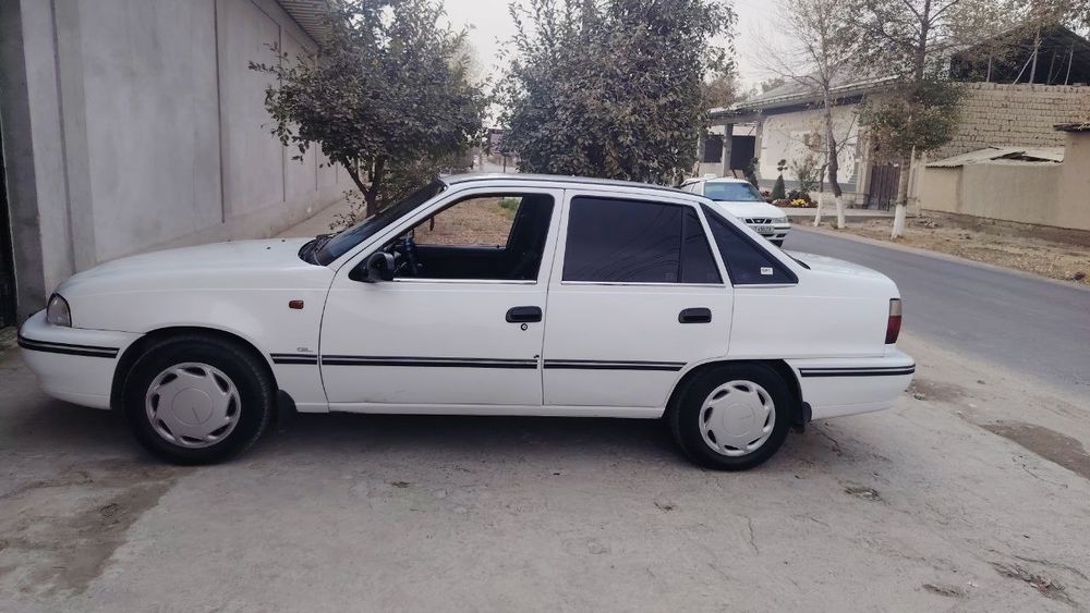 Nexia 1 sotiladi 2007 yil