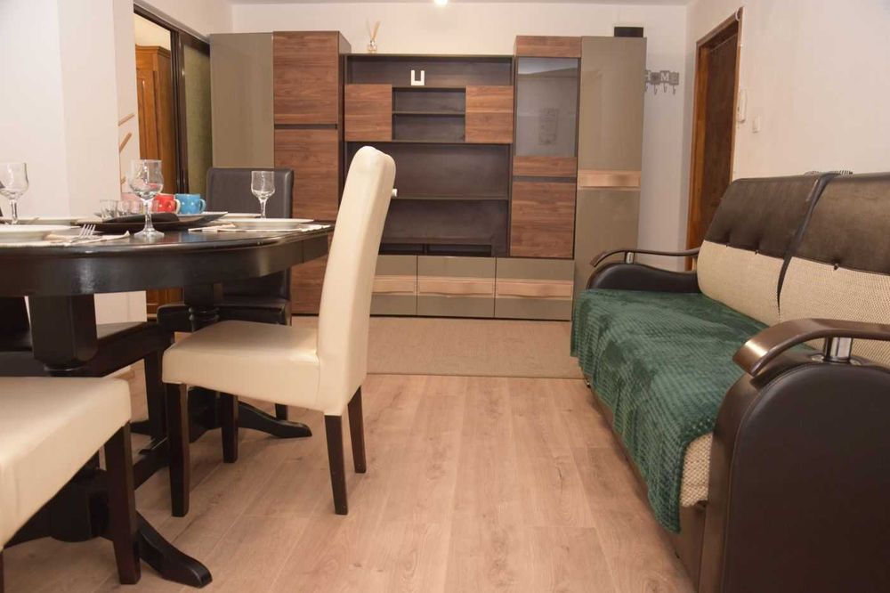 Cazare apartament regim hotelier Alba Iulia:2 camere+living - 6 locuri