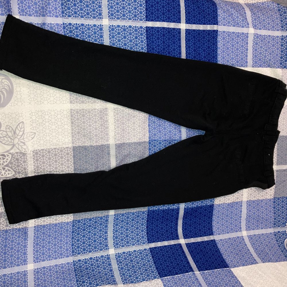 Pantalon trening, marime 8 ani