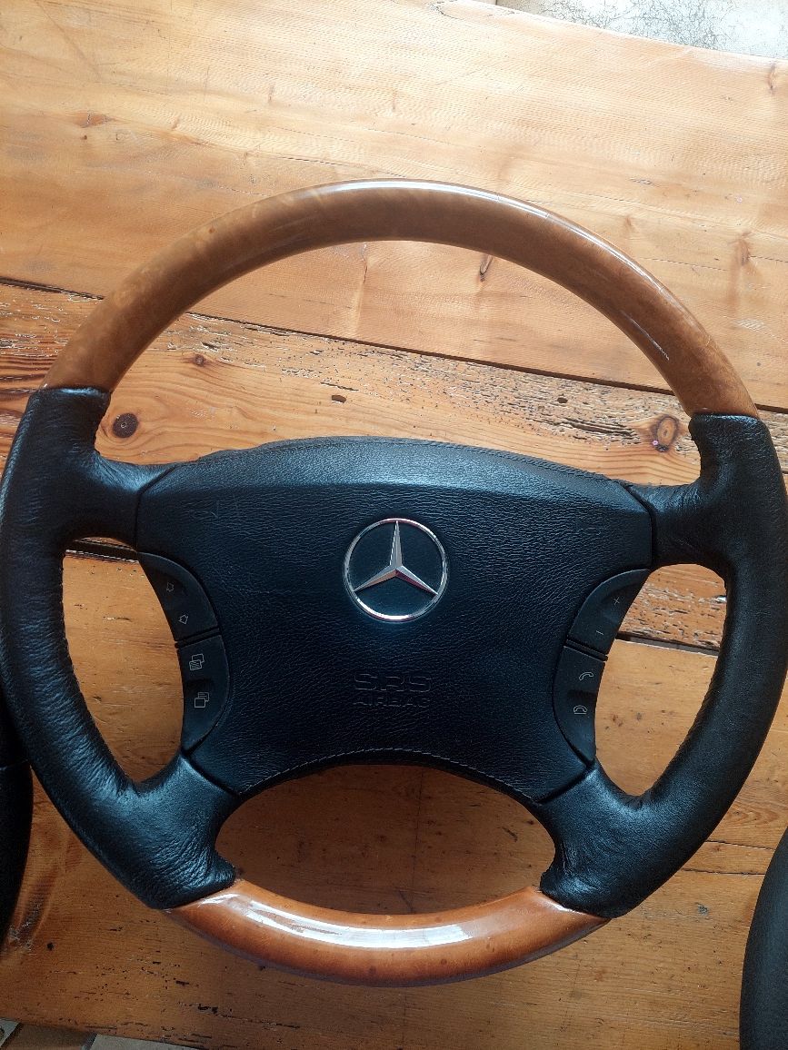Махагонови волани за Мерцедес различни модели! W210,W211,W220,W211