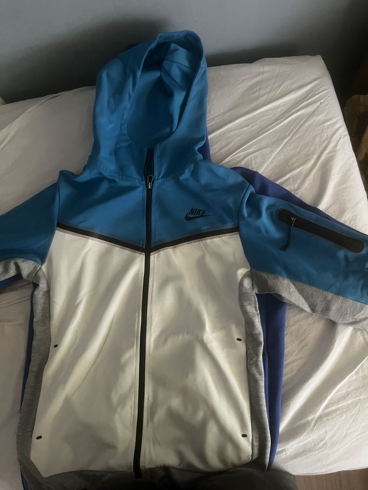 nike tech горнища