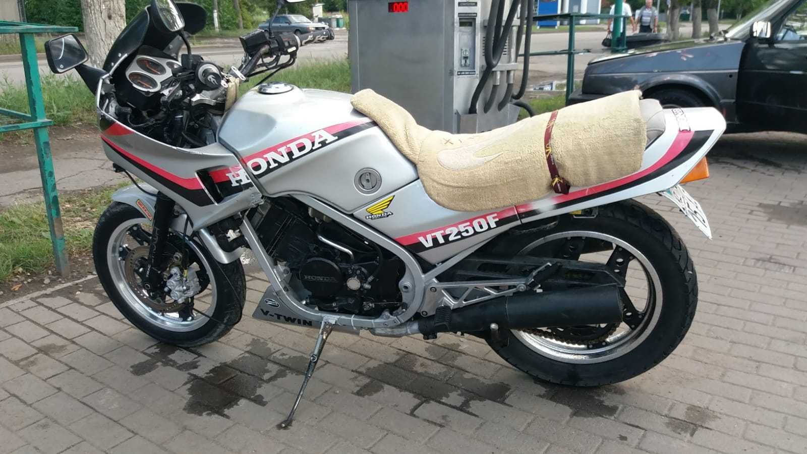 HONDA VT250F/INTEGRA 
производитель	HONDA