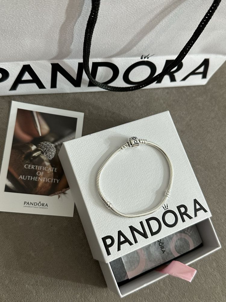 Pandora браслет.
