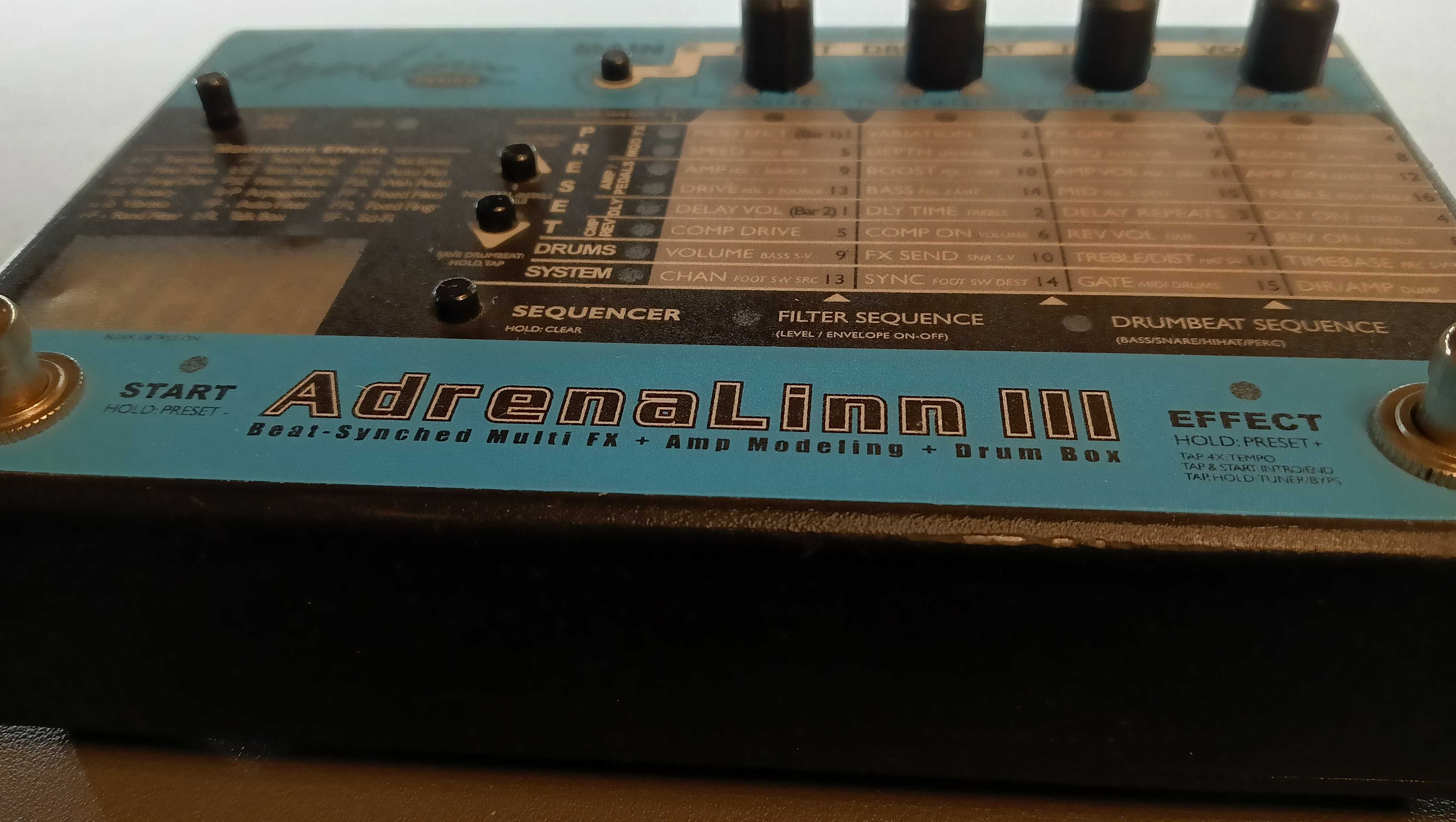 Procesor chitara Adrenalinn III - Beat-Synched Multi FX - Amp Modeling