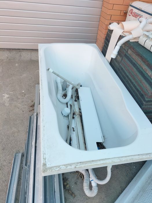 Продам в хорошем состоянии по 20000 тенге.