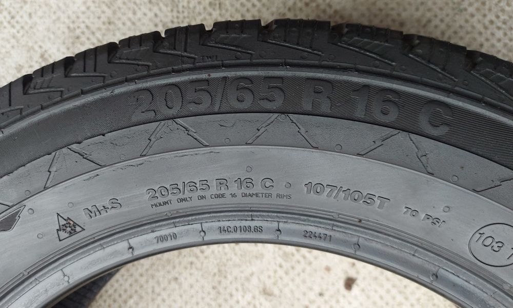 Set 2buc 205/65 R16C Continental VanContact 2 M+S iarnă