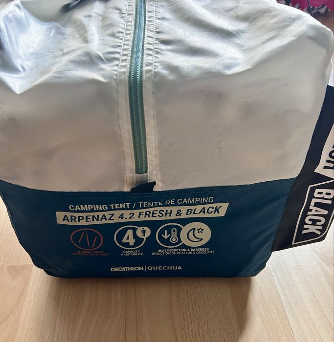 QUECHUA ПАЛАТКА С РЕЙКИ за къмпинг ARPENAZ 4.2, 2 спални, 4-местна