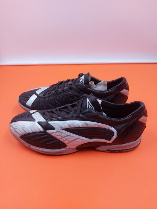Umbro  номер 46 Оригинални футболни обувки